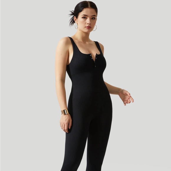 Women’s Thread Press Button Tummy Control Jumpsuit Medium. Only worn once. - Picture 6 of 12